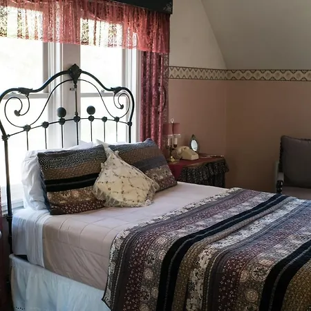 The Mulberry Inn -An Historic Bed And Breakfast St. George Exterior photo